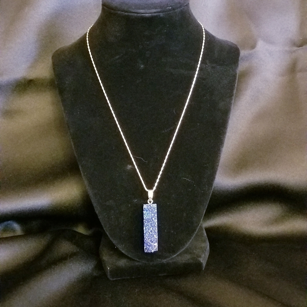 NWOT Druzy Geode Necklace NWOT